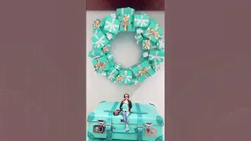 Just needed to pick up a little gift at Tiffany & Co @tiffanyandco   #tiffanyandco #tiffanys #breakf