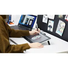 Wacom One Creative Pen Display графический планшет